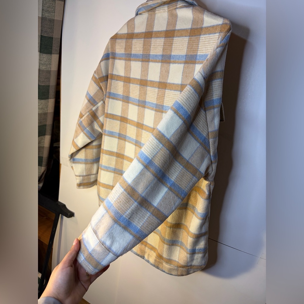 Oversized Jacket by Pink Lily.‎ Beige and Blue Plaid 30% Wool for women size XS - Picture 6 of 8